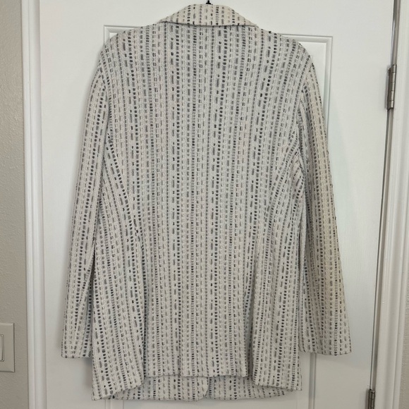 St. John Blazer - Picture 4 of 5